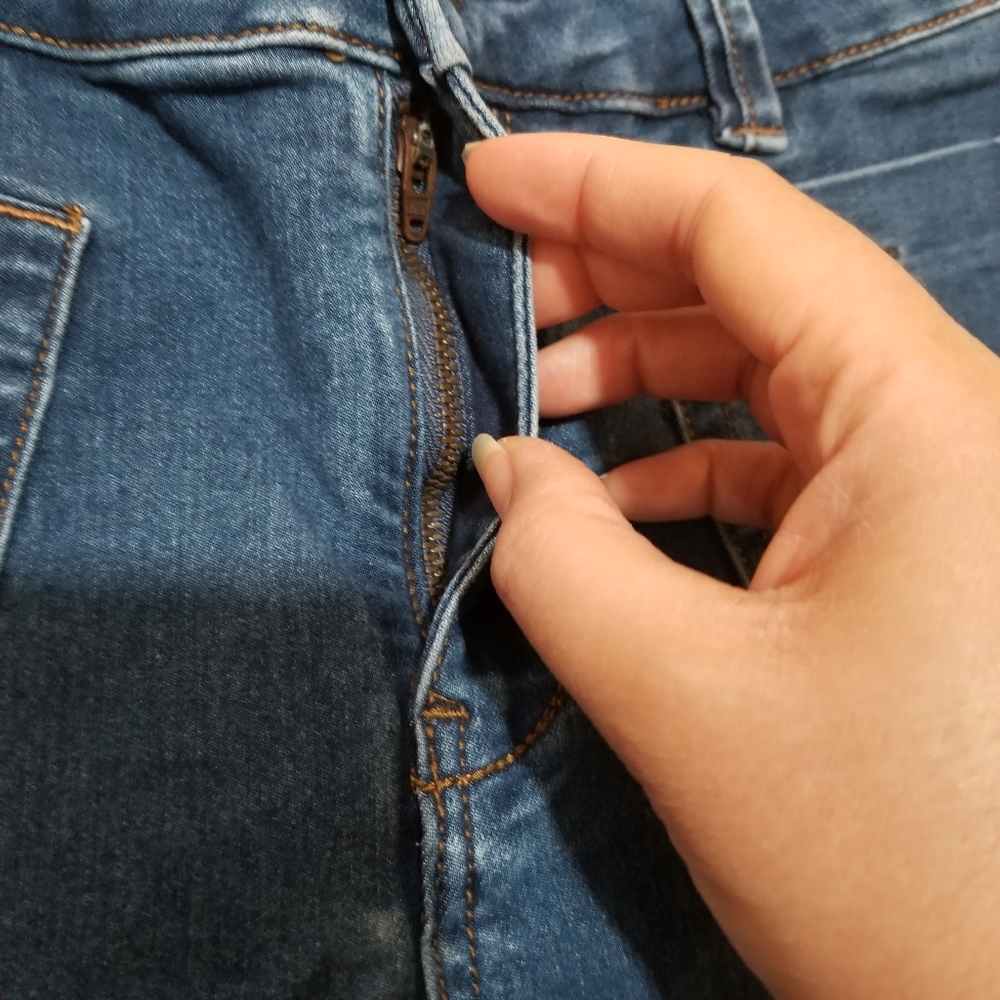 FREE PEOPLE Medium Blue Skinny jeans SIZE W27, With Pockets. - Picture 14 of 17